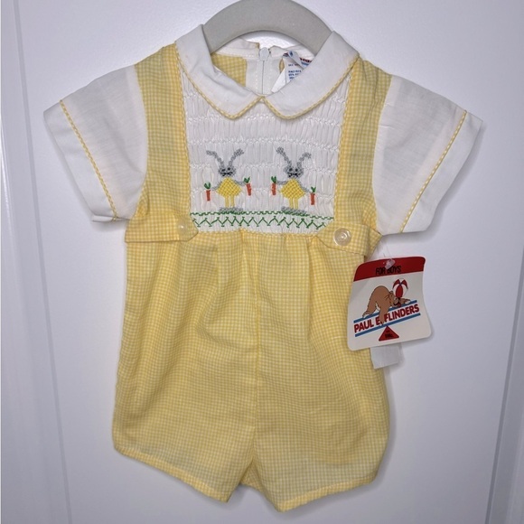 Paul E. Finders Other - Paul E. Flinders Yellow Gingham Smocked Shortall Embroidered Bunnies 9M